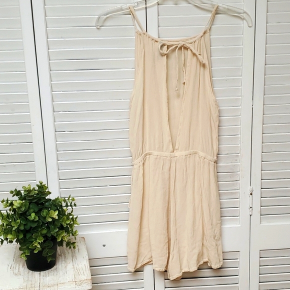 H&M Divided Ivory Romper Size 6 - Picture 4 of 6